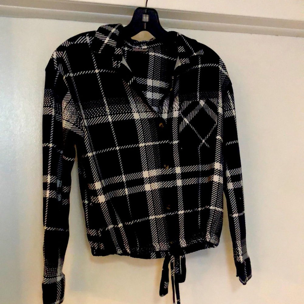 NWT XS plaid top black and cream